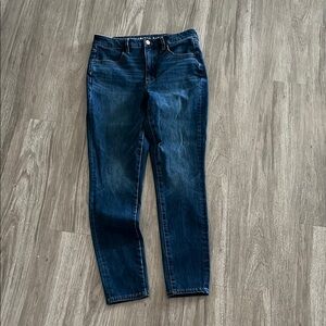 Women’s American Eagle jeans